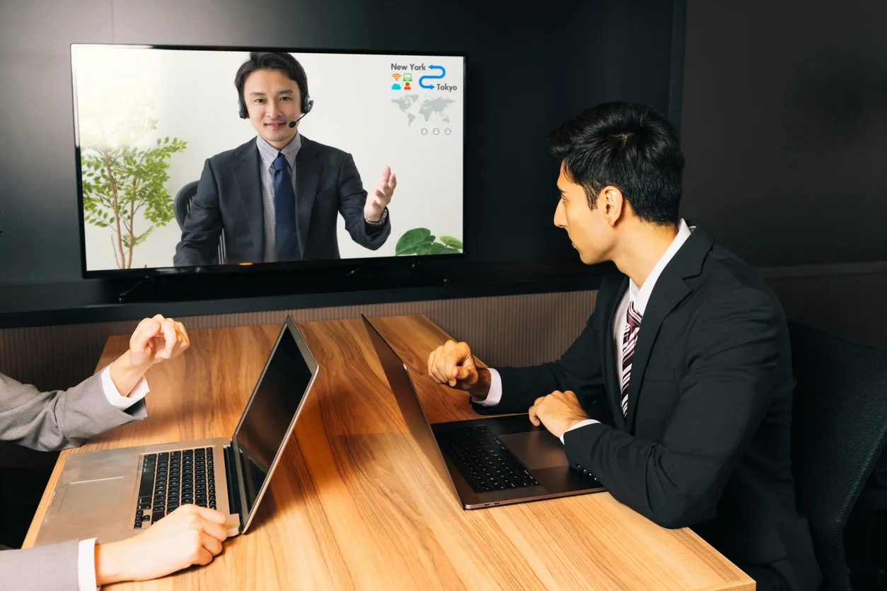 Nail Your Virtual Interviews: 5 Essential Tips for Job Seekers!